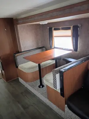 2015 Forest River Salem Cruise Lite 272QBXL photo 9
