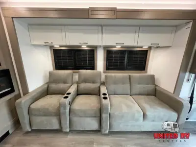 2027 Entegra Coach Vision XL 36C photo 11