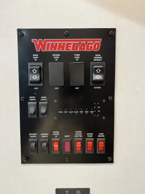 2024 Winnebago VOYAGE 2427RB photo 38