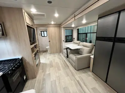 2024 Winnebago VOYAGE 2427RB photo 27