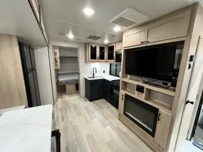 2024 Winnebago VOYAGE 2427RB photo 14