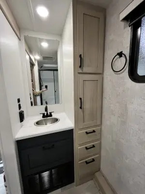 2024 Winnebago VOYAGE 2427RB photo 32