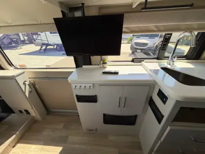2023 Thor Motor Coach TELLARO 20K photo 9