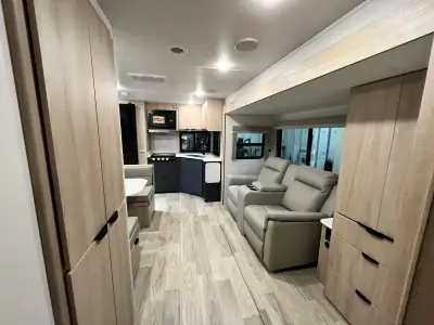 2025 Winnebago MINNIE 2529RG photo 34