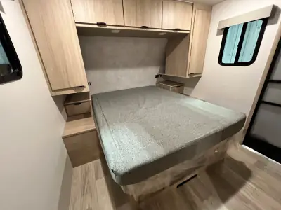 2025 Winnebago MINNIE 2529RG photo 31