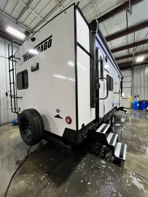 2025 Winnebago MINNIE 2529RG photo 5