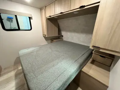 2025 Winnebago MINNIE 2529RG photo 33