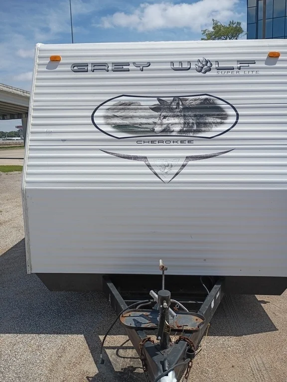 2010 Forest River Cherokee Grey Wolf 26K exterior