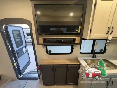 2026 Coachmen Chaparral Lite 368TBH photo 28
