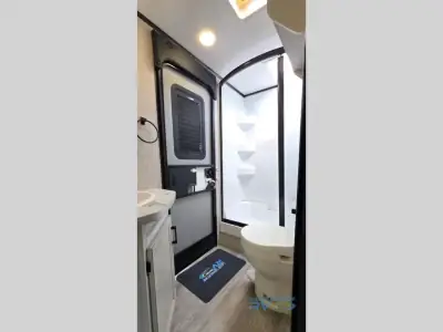 2023 Jayco Jay Feather 27BHB photo 11