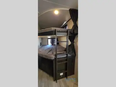 2023 Jayco Jay Feather 27BHB photo 13
