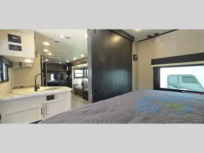 2023 Jayco Jay Feather 27BHB photo 19