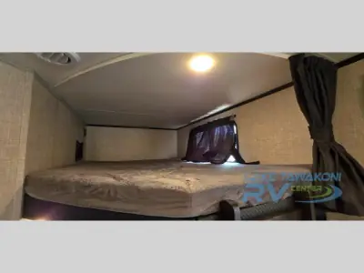 2023 Jayco Jay Feather 27BHB photo 14
