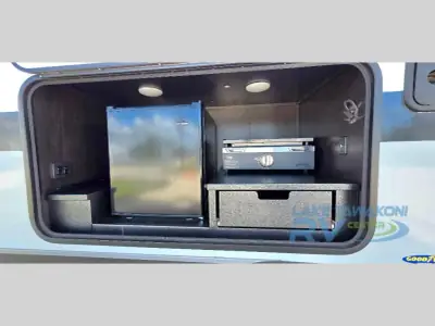 2023 Jayco Jay Feather 27BHB photo 7