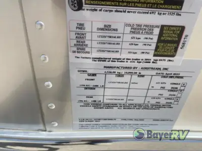 2023 Airstream Classic 33FB photo 4