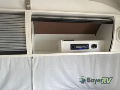 2021 Airstream Bambi 16RB photo 17