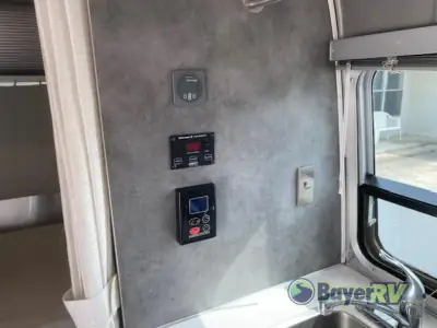 2021 Airstream Bambi 16RB photo 9