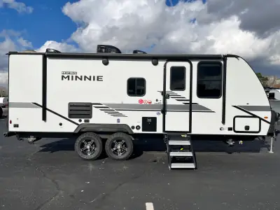 2022 Winnebago MICRO MINNIE 2306BHS photo 10
