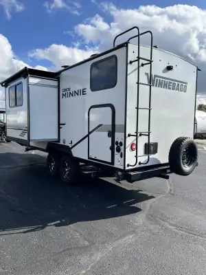 2022 Winnebago MICRO MINNIE 2306BHS photo 4