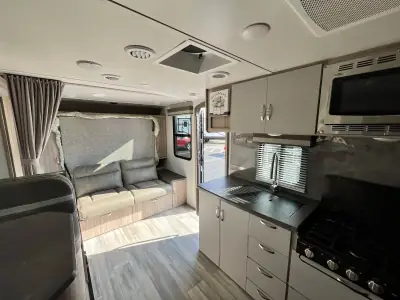 2022 Winnebago MICRO MINNIE 2306BHS photo 32