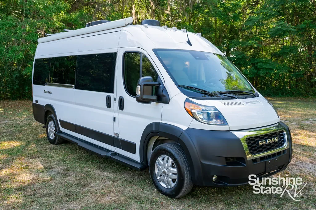 2023 Thor Motor Coach Tellaro 20L exterior