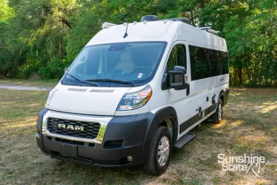 2023 Thor Motor Coach Tellaro 20L photo 8