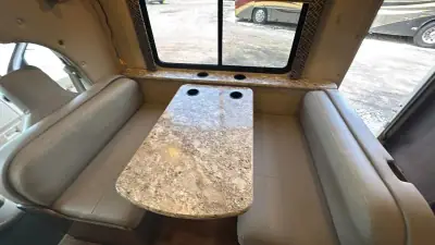 2018 Thor Motor Coach Four Winds 30D photo 27