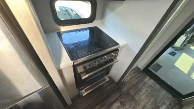 2023 Keystone Fuzion Fifth Wheel TH 430 photo 45
