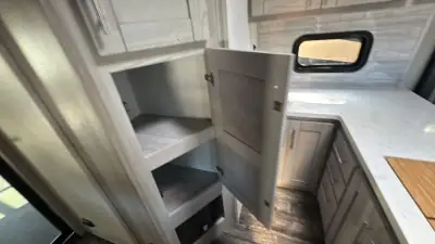 2023 Keystone Fuzion Fifth Wheel TH 430 photo 48