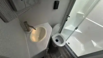 2023 Keystone Fuzion Fifth Wheel TH 430 photo 32