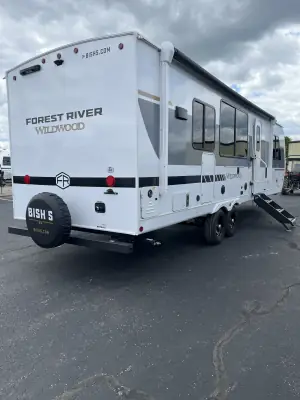 2025 Forest River WILDWOOD 27RKX photo 5
