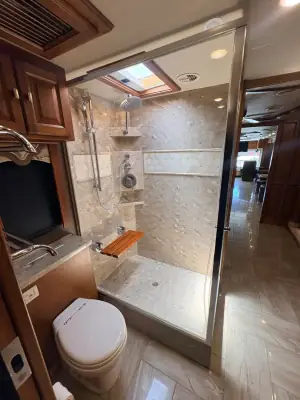 2017 Tiffin Motorhomes Allegro Bus 45 OPP photo 29