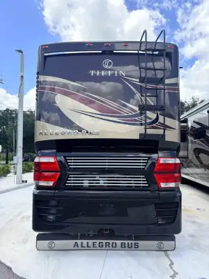2017 Tiffin Motorhomes Allegro Bus 45 OPP photo 5
