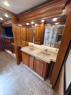 2017 Tiffin Motorhomes Allegro Bus 45 OPP photo 24