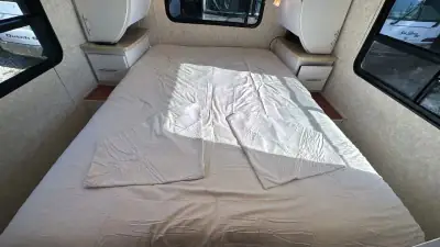 2013 Coachmen Concord Series 301SS Chevy photo 25