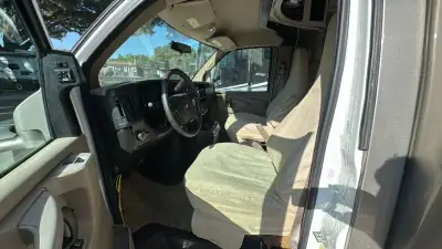 2013 Coachmen Concord Series 301SS Chevy photo 8