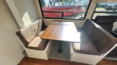 2013 Coachmen Concord Series 301SS Chevy photo 32