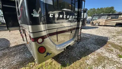 2013 Coachmen Concord Series 301SS Chevy photo 50