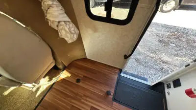 2013 Coachmen Concord Series 301SS Chevy photo 35
