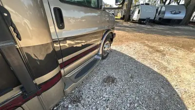 2013 Coachmen Concord Series 301SS Chevy photo 37