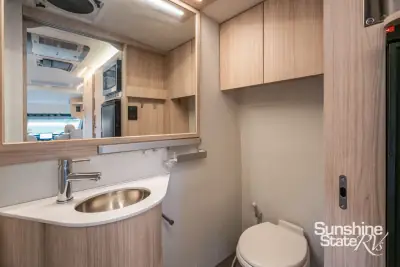 2024 Leisure Travel Wonder 24FTB photo 16