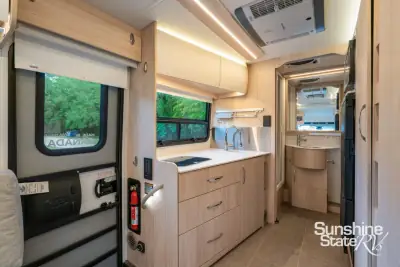 2024 Leisure Travel Wonder 24FTB photo 15