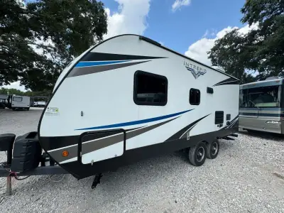 2022 Riverside INTREPID 211i photo 4