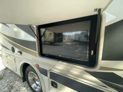 2017 Thor Motor Coach Windsport 29M photo 27