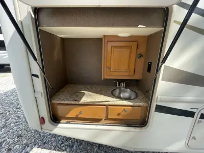 2017 Thor Motor Coach Windsport 29M photo 29