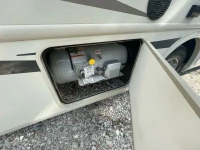 2017 Thor Motor Coach Windsport 29M photo 28