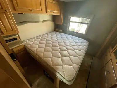 2017 Thor Motor Coach Windsport 29M photo 59