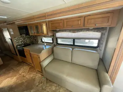 2017 Thor Motor Coach Windsport 29M photo 49
