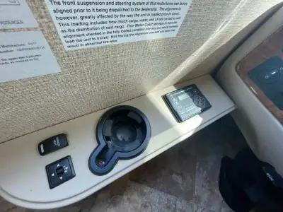 2017 Thor Motor Coach Windsport 29M photo 35