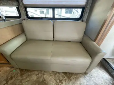 2017 Thor Motor Coach Windsport 29M photo 17